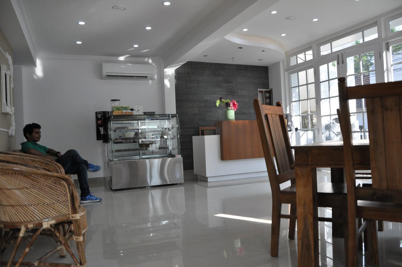 Hotel Daffodils Spice Court Kochi Zewnętrze zdjęcie