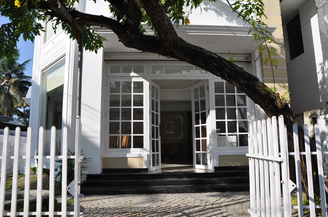 Hotel Daffodils Spice Court Kochi Zewnętrze zdjęcie