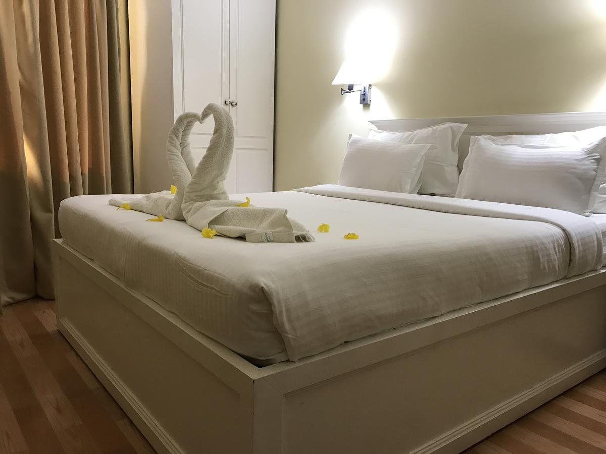 Hotel Daffodils Spice Court Kochi Zewnętrze zdjęcie