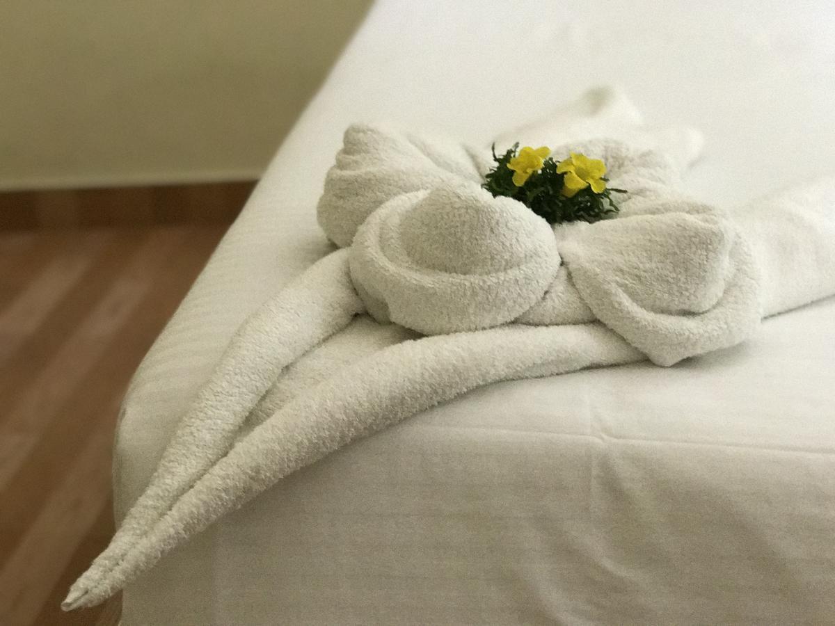 Hotel Daffodils Spice Court Kochi Zewnętrze zdjęcie